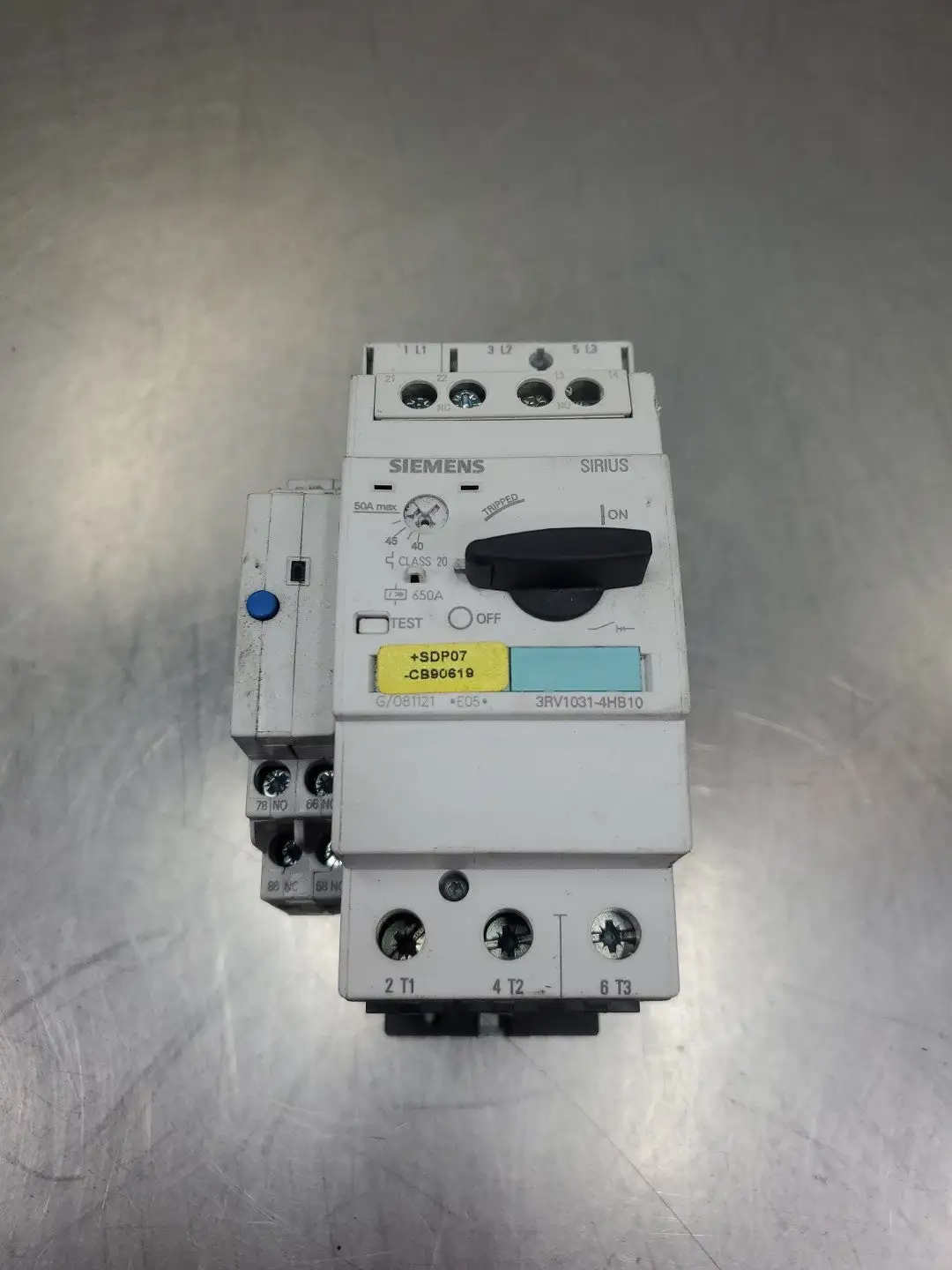 Siemens 3RV10314HB10 SIRIUS Contactor w/3RV19211M Module. 4D51