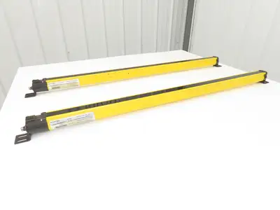 Allen Bradley GuardShield Safety Light Curtain Transmitter/Receiver Set 960mm