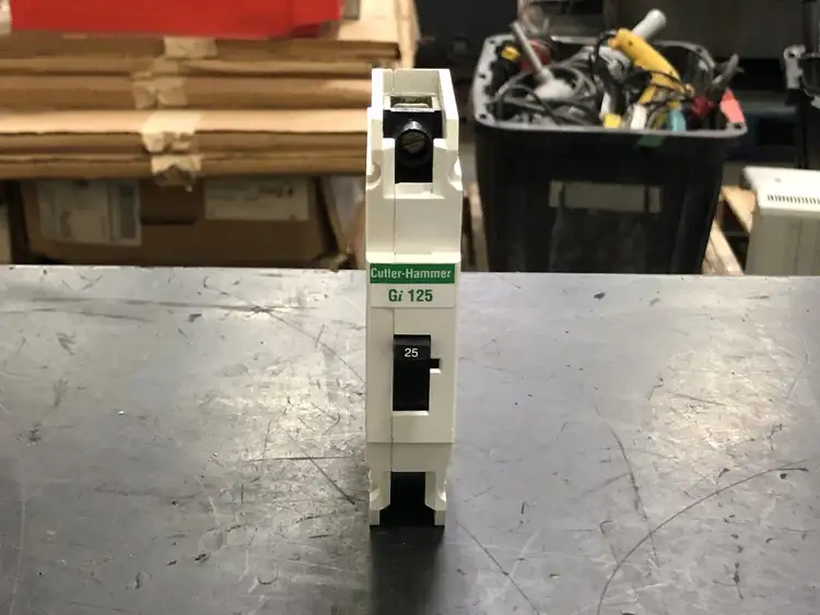 New | in-Stock CUTLER-HAMMER GI1025 Switchgears British Columbia CA | Lenmark #241321