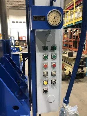 USED 1994 BLOW PRESSES BLOW  PRESS