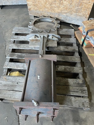 Hilton 14"-150 Knife Gate Valve Air Operated
