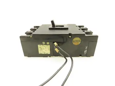 Fuji Electric EA203A Circuit Breaker 125A 600VAC 3P