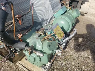 Commercial Refrigeration Compressor Model #: 06DA3132FA0600 450/3015 PSI