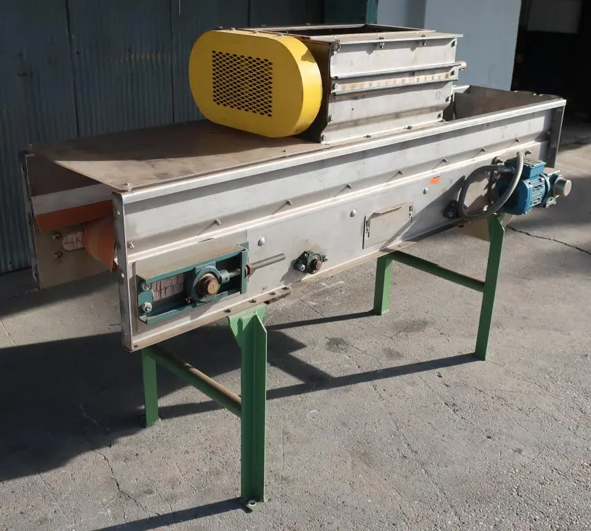SPC8957  Feeder 16" width leveling belt feeder, 33" discharge height, Stainless Steel