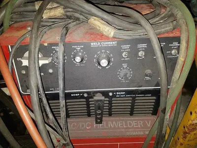 USED 1987 AIRCO 250 AMP TIG WELDER