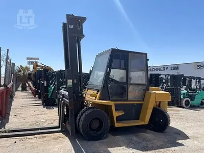 USED 2001 CAT DP70