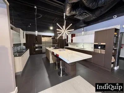Used MULTIPLE _UNKNOWN_ Retail Store Fixtures US | IndiQuip #1284607