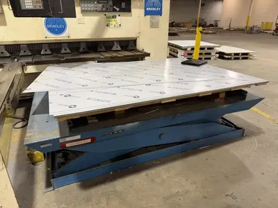 5000 LB BLUE GIANT MODEL FS5/60X96 LIFT TABLE