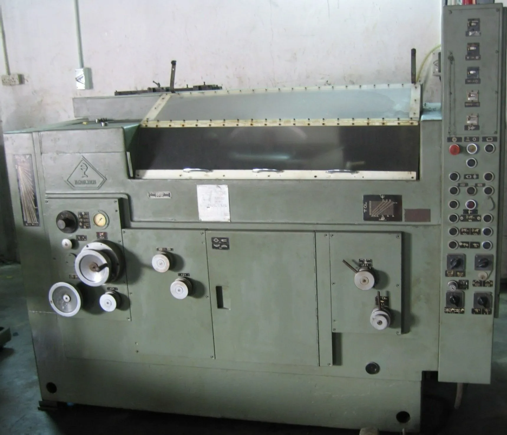Used KLINGELNBERG AGW-230 Gear Cutter Sharpeners MY | MAGNETECH ENGINEERING AND TRADING #1266848