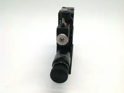 MK01EDA34AMNA / RMK00RKXLGS0A | Norgren MK01EDA34AMNA Pneumatic Solenoid w/ RMK00RKXLGS0A Regulator Valve - Used