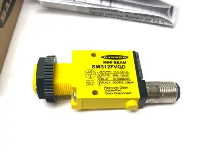USED BANNER ENGINEERING MINI-BEAM FIBER OPTIC AMPLIFIER VISIBLE RED 650NM GLASS