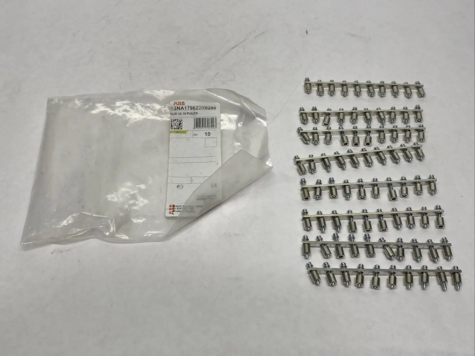 1SNA179622R0200 | ABB  Jumper Bars BJM 12 10 Poles LOT OF 8 - New Other