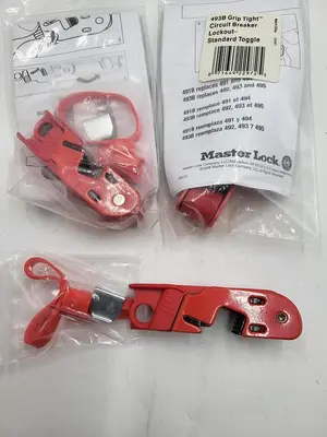 New | in-Stock MASTER LOCK MASTER LOCK 493B GRIP TIGHT CIRCUIT BREAKER LOCKOUT STANDARD TOGGLE *NEW IN BAG* Circuit Breakers | ND Industrial Surplus #1217021