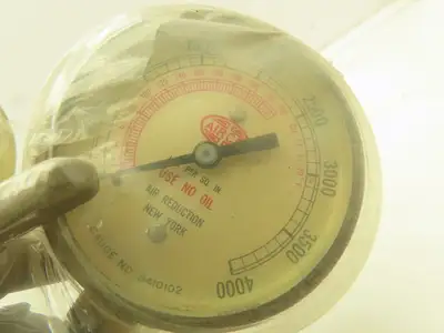 Victor Equipment VTS702M2 Hydrogen Regulator w/2-Gauges 0-400PSI & 0-4000PSI