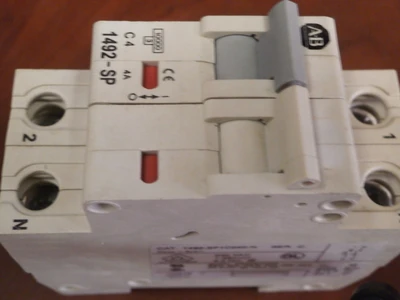 USED Allen-Bradley 1492SP1C040-N