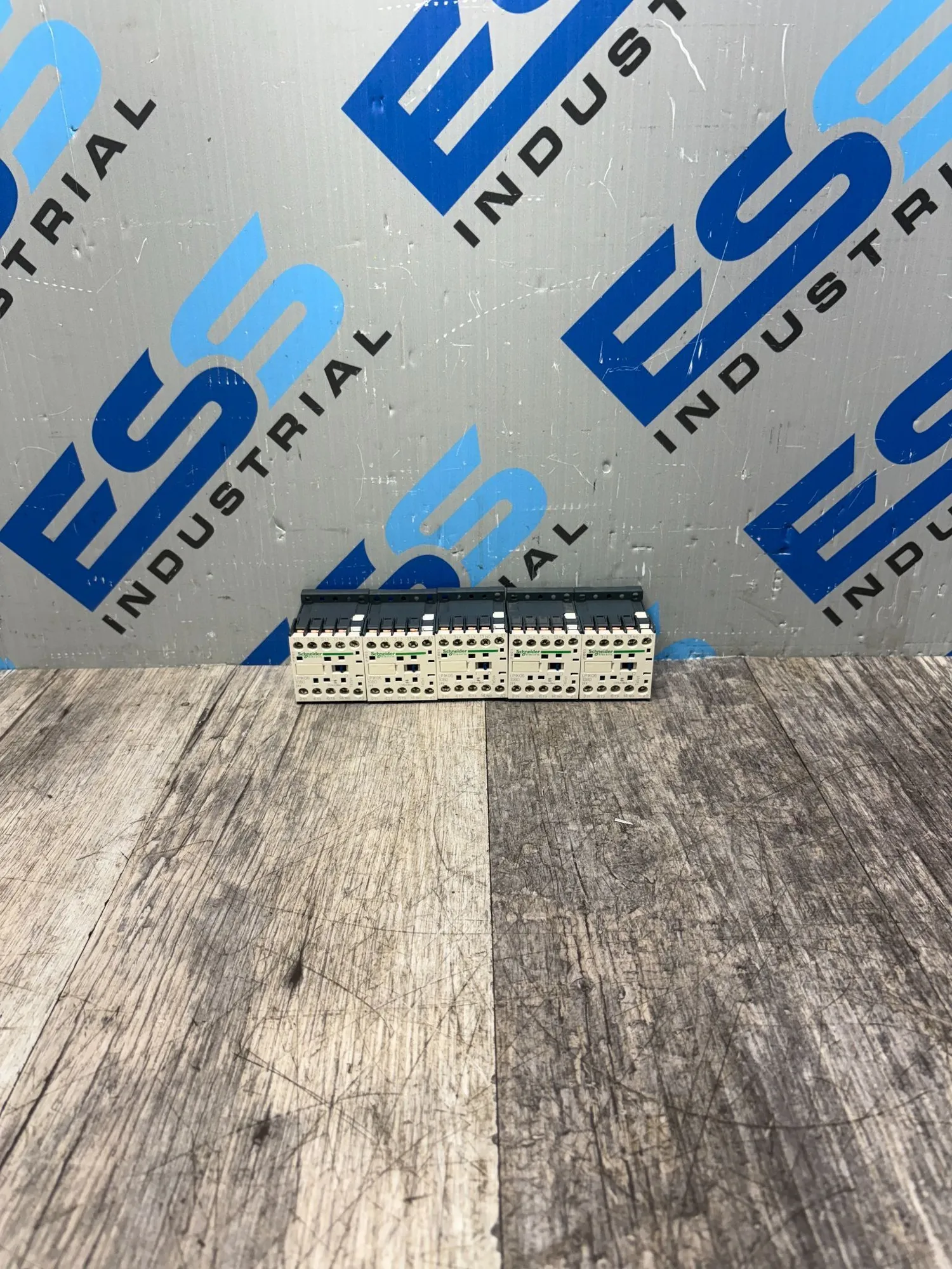 USED SCHNEIDER LP1K06