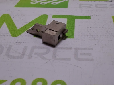 UNIVERSAL INSTRUMENTS 550A-S06 FRONT LOCATOR ASSEMBLY