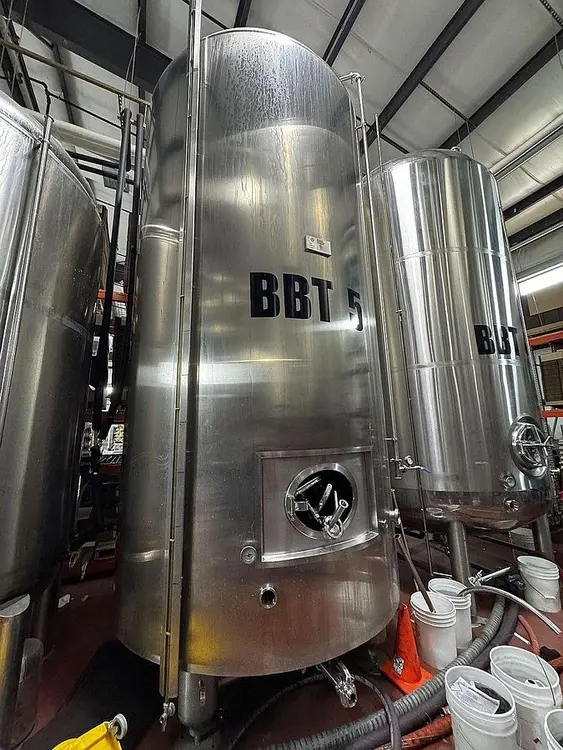 Used CRIVELLER 120 BBL BBT Stainless Steel Tanks Oregon US | Ager Tank & Equipment Co. #1407723