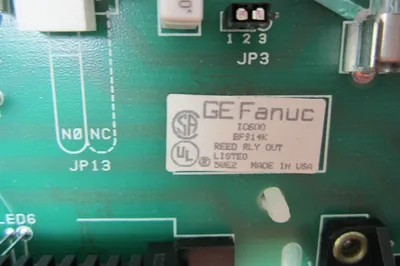 GE FANUC IC600BF914K OUTPUT MODULE