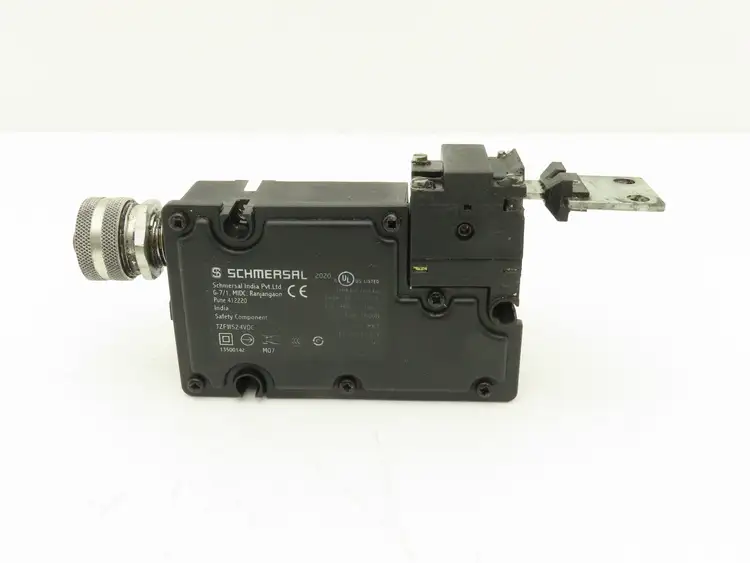 Used SCHMERSAL _UNKNOWN_ Relays & Switches Indiana US | Arrow Industrial #1086330