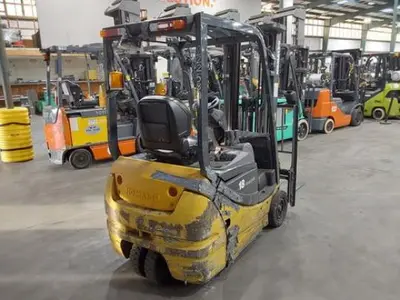 USED 2017 KOMATSU FB18MFU-12