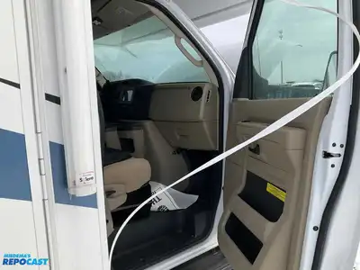 USED 2022 FORD /THOR MOTOR COACH E-350 SUPER DUTY FOUR WINDS 22E