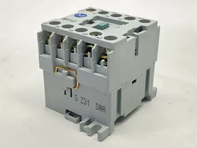 700DC-M310A24 | Allen Bradley  Ser A Miniature Control Relay 24VDC Coil - Used