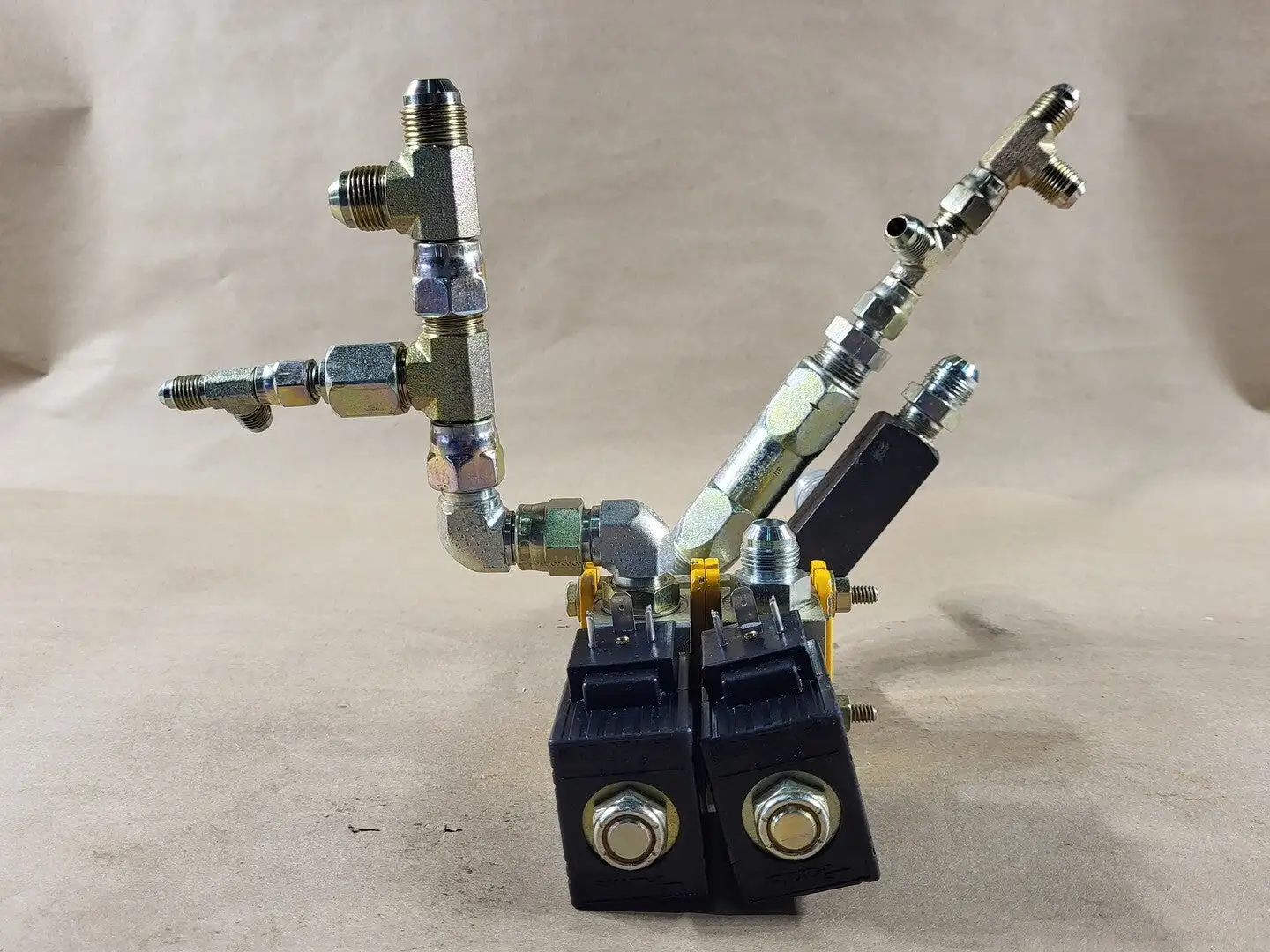 NEW MACLEAN 1062645