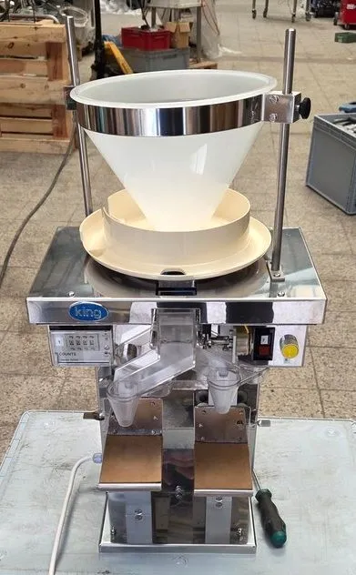 Used KING Dispensa Tablet/Capsule Counters CZ | Perry Equipment #396009