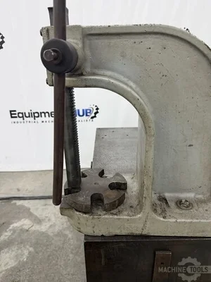Used CENTRAL MACHINERY 30" SHEAR, PRESS BRAKE AND SLIP ROLL (ITEM 5907) Combo 3-in-1 Sheet Metal Machines Georgia US | The Equipment Hub #1323236