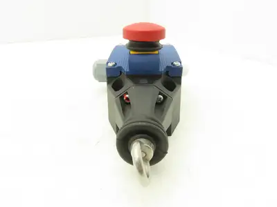 Schmersal ZQ 900-22N Cable Pull Grab Wire Safety Switch IP65 E-Stop 101184475