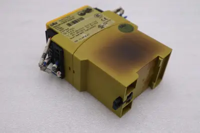 PILZ 777504 Safety Relay PNOZ XV2P 0.5/24VDC 2N/o 2N/o STOCK H1825