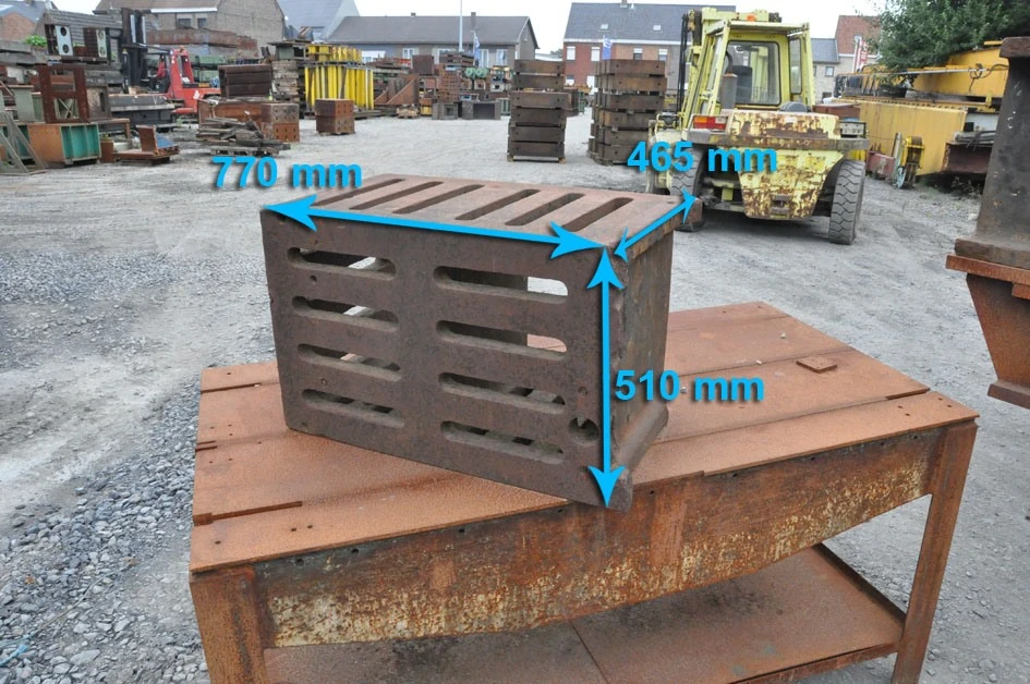 Clamping bloc 770 x 510 x 465 mm