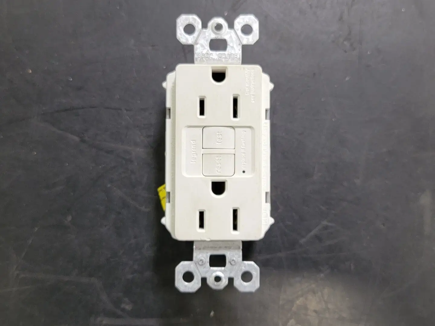 GFCI Receptacle 15/20A 125V