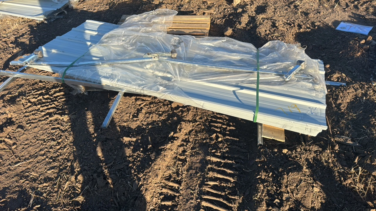 GALVANIZED CORRUGATED STEEL SHEET Few Damaged
