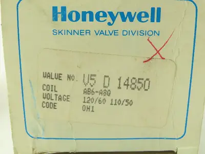 Honeywell Skinner V5D14850 Solenoid Valve 3-Way (NC) 120V 75 PSI 1/8" NPT