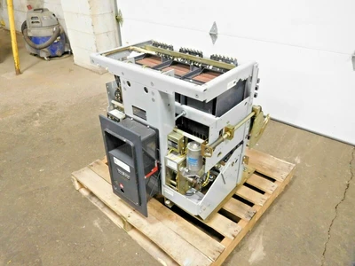 Used GE AKR-7F-100 Circuit Breakers Ohio US | Equipment Recovery Corp. #1329730