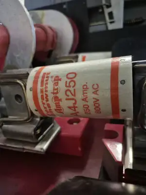 USED SQUARE D CH365R