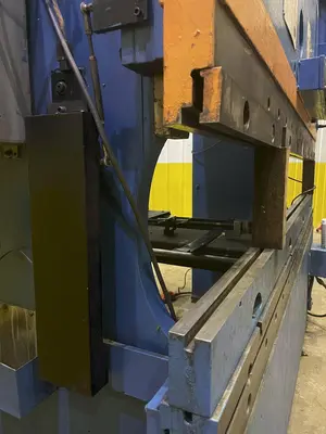 135 TON X 8' CINCINNATI HYDRAULIC PRESS BRAKE: STOCK #15770