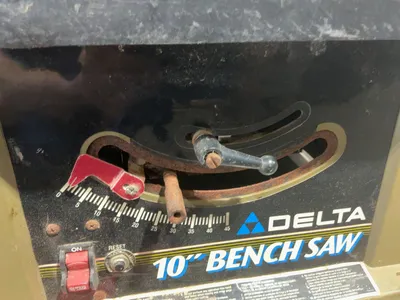 Used DELTA 10” BENCH TOP SAW Woodworking Table Saws Michigan US | Miedema Asset Management Group #1372203