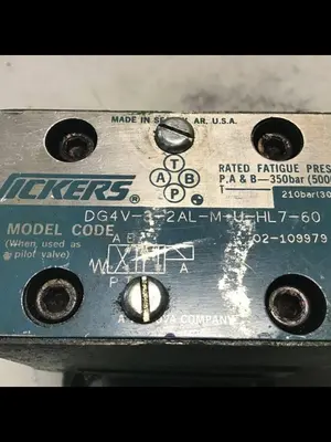 USED VICKERS DG4V-3-2AL-M-U-HL7-60
