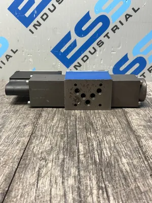 REXROTH R900950465 4WRSE 10 Q00-32/G24K0/A1V-657 Other Valves & Manifolds | ESS Industrial Equipment Sales (11)