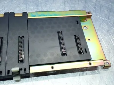 Used OMRON C200HWBC101V1 PLC Expansion Units Ohio US | HGR 24 #751721