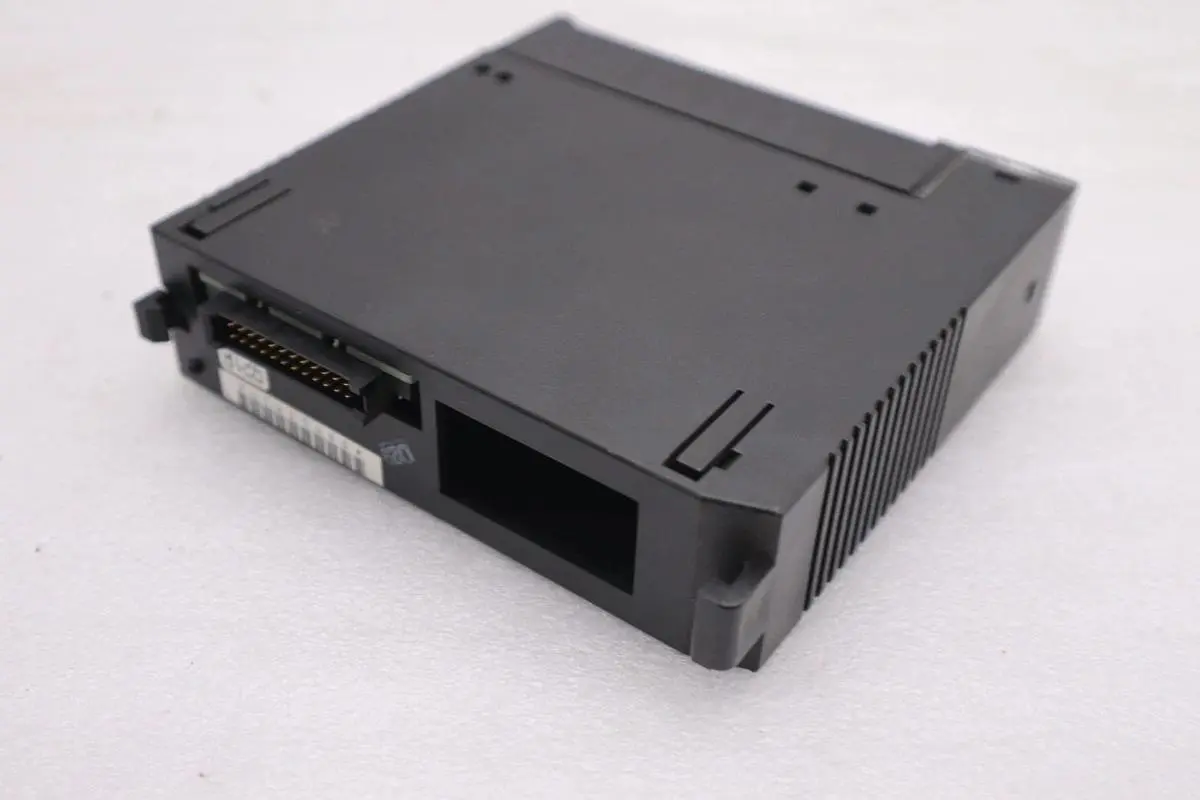 GE FANUC IC693MDL340A OUTPUT MODULE STOCK 5346A