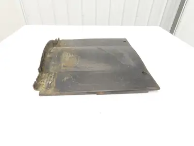 Yale Operator Center Plastic Cover Kick Plate Off ESC030FAN36TE094 Forklift