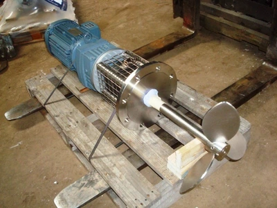 Geared Clamp On Stirrer, 1.1 Kw