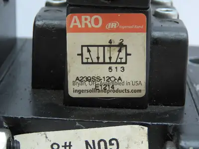 A239SS-120-A IR ARO Pneumatic Solenoid Air Control 2 Valve Manifold Block 1/2"
