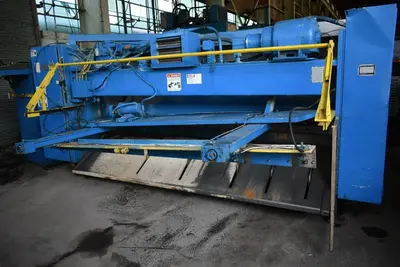 USED CINCINNATI INC 2,500 X 10 FT.