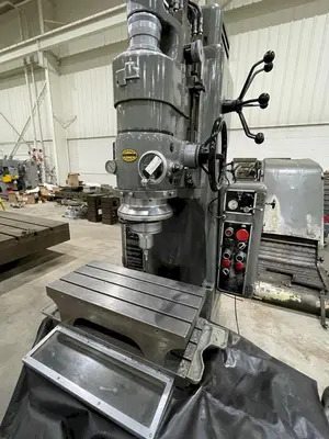 NEW 1983 MOORE G-18
