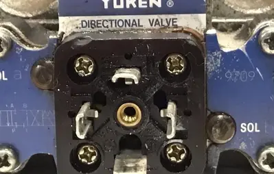 USED YUKEN SOLA9709